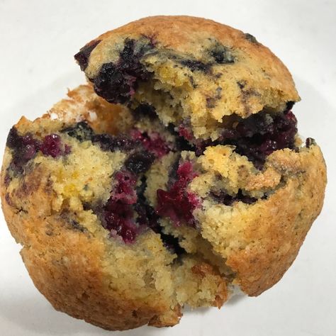 Sourdough Blackberry Lemon Muffins – Mado Food Sourdough Blackberry Muffins, Sourdough Blackberry, Sour Dough Bread Starter Recipe, Blackberry Recipe, Blackberry Muffins, Blackberry Muffin, Lemon Raspberry Muffins, Blackberry Lemon, Sourdough Muffins