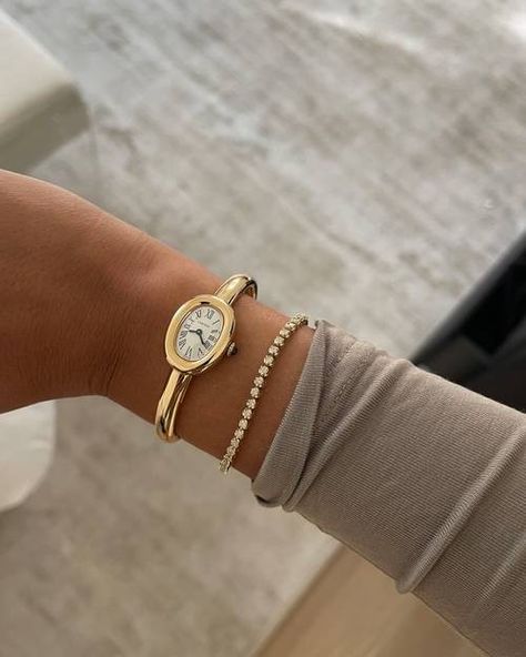 Watch Trends, Fashion Trends Winter, Cartier Watch, Classy Jewelry, Jewelry Lookbook, Stacked Jewelry, Girly Jewelry, Jewelry Inspo, Dream Jewelry