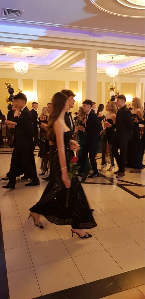 #wattpad #wattpadcover Going To Prom Alone, Prom Night Aesthetic, Emo Prom, Prom Vibes, Couple Prom, Prom Night Dress, Post Prom, Light Dress, Long Story