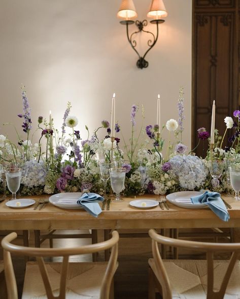 All about the colorful details on this gorgeous @montecitoclub wedding from last month! . . Photographer @catherinemarietaylor.co Venue @montecitoclub Planner @sosmittenevents Florist @gingersnapflorals Dress @happyisles_salon Hair @ameenah.mohammed Makeup @amyhmakeup.la DJ @dj.kara Video @amariproductions Purple And Blue Tablescape, Green White Purple Wedding, Purple Flowers Wedding Decoration, Purple And Green Floral Arrangements, Pastel Color Wedding Decoration, Plum And Olive Wedding, Colorful Wedding Tablescape, Lilac Floral Arrangements, Navy And Mauve Wedding