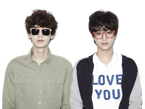 #EXO #CHANYEOL #KAI Exo Mama, Exo Facts, Red Eyeglasses, Exo Ot12, Beauty Pop, Kim Jongdae, Lu Han, Exo Chanyeol, Kim Jongin