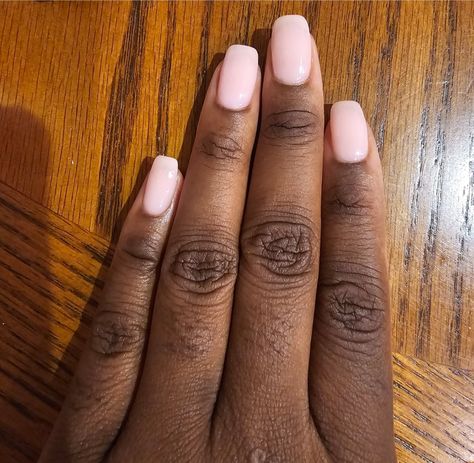 African American with bubble bath dip manicure SNS 2 coats Bubble Bath Sns, Short Sns Nails, Sns Dipping Powder Nails, Sns Powder, American Manicure, Dip Manicure, Blessing Bags, Sns Nails, Dip Powder Nails