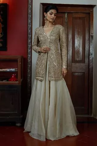 Choli With Sharara, Traditional Jacket Dresses For Women, Jacket Style Indian Suits, Indowestern Kurtis For Women, Sharara With Jacket Style, Designer Dresses For Wedding Indian, Jacket Outfit Women Indian, Jacket And Sharara Set, Indowestern Outfit For Women