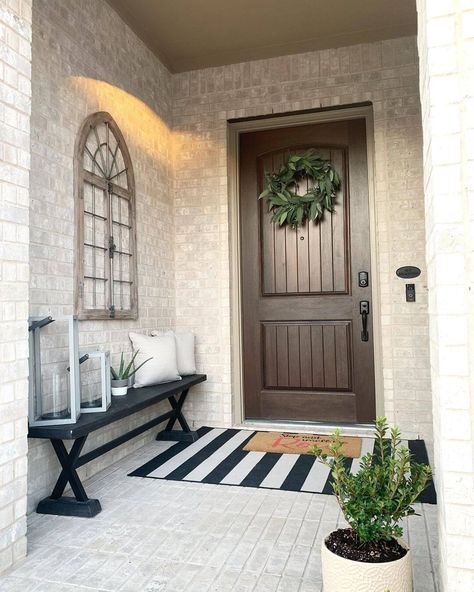 Simple Small Front Porch Ideas on a Budget | Sunny Side Design Small Outside Entryway Ideas, Small Front Door Decor Entrance Modern, Long Front Entryway Ideas Exterior, Small Front Door Porch Ideas, Small Front Entrance Ideas Outdoor, Small Front Porch Bench Ideas, Double Door Front Porch Decor, Front Outdoor Entrance Ideas, Front Door Plants Ideas