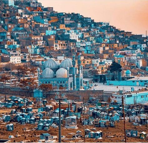 #afghanistan #blue_masque #masque Afghanistan Landscape, Beautiful Afghanistan, Mazar Sharif, Daily Life Aesthetic, A Thousand Splendid Suns, Afghanistan Photography, Tatiana Romanov, Afghanistan Flag, Afghanistan Culture