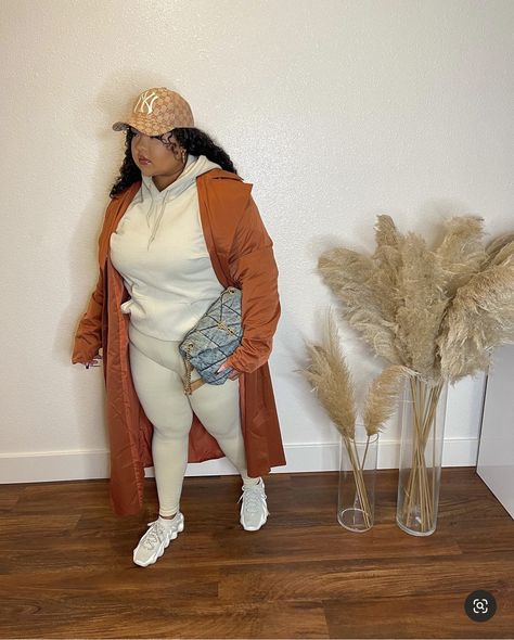 Basketball Game Outfit Women Plus Size, Curvy Girl Outfits Winter Black Women, Plus Size Baddie Winter, Plus Size Baddie Outfits Winter, Bubble Coat Outfits Black Women, Plus Size Winter Outfits Black Women, Basketball Mom Outfit, Winter Fits Baddie Thick, Fall Plus Size Outfits 2022 Black Women