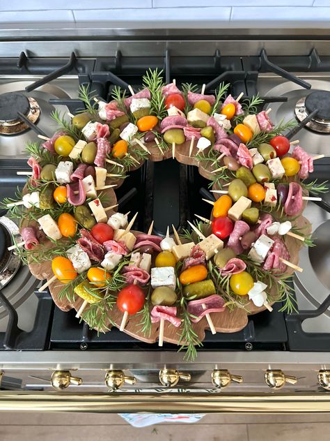 Holiday Charcuterie Wreath Board Charcuterie Board Christmas Wreath, Charcuterie Wreath Board, Wreath Charcuterie Board, Charcuterie Wreath, Christmas Host, Mini Pickles, Holiday Charcuterie, Yummy Bites, Hosting Christmas