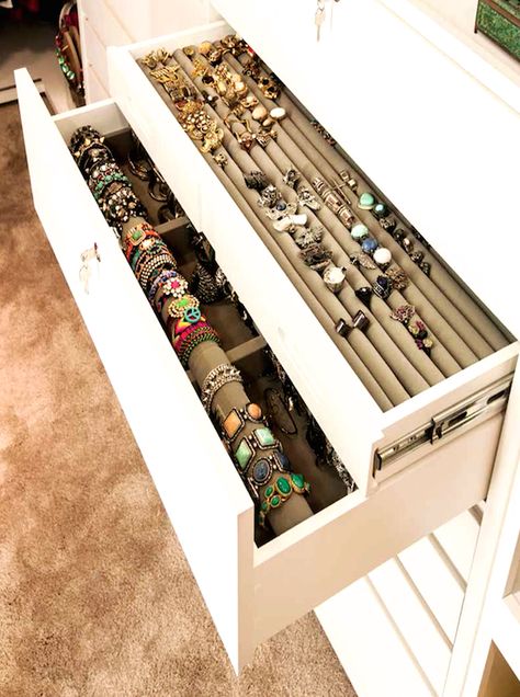 Walk-n closet features built-in jewelry drawers filled with rings and bracelets. Rangement Makeup, Jewerly Organizer, Jewelry Drawer, Dream Closets, Closet Inspiration, Master Closet, Closet Designs, Closet Bedroom, Jewellery Storage