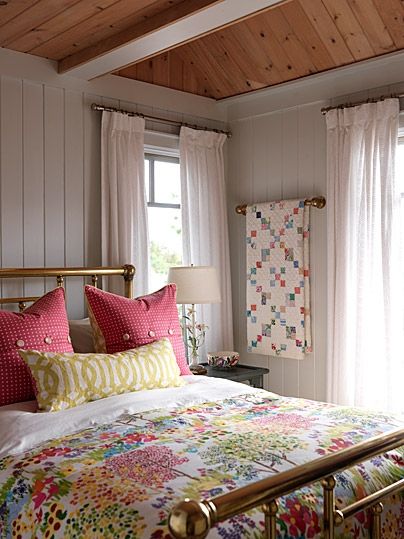 Displaying Quilts, Color Bathroom Design, Cottage Makeover, Sarah Richardson Design, Made Bed, Quilting Digest, Sarah Richardson, Brass Bed, Cottage Bedroom