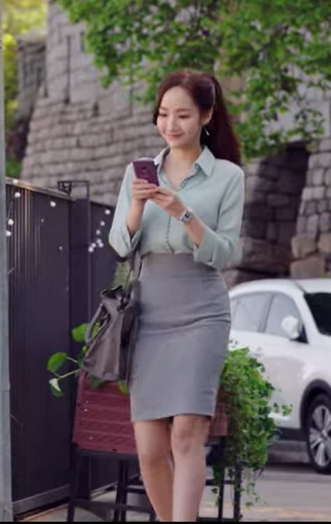 Korean Secretary Outfit, Secretary Kim Outfit, Corporate Attire Women Skirt, Corporate Attire Women, Secretary Kim, Womens Skirt Outfits, Secretary Outfits, Corporate Attire, Professional Outfits Women