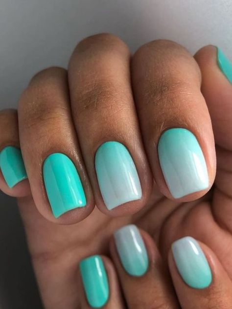 Summer Gel Nails 2023: 21 Ideas Turquoise Sns Nails, Ombre Beach Nails Summer, Sns Nails Colors Summer Short, Aqua Blue Nails Turquoise, Cute Sns Nail Ideas For Spring, Summer Nails 2023 Teal, Teal Ombre Nails Short, Teal Summer Nails Turquoise, Turquoise Beach Nails