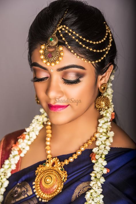 One Side Hair, Nath Nose Ring, Indian Wedding Makeup, Indian Bride Makeup, Side Hair, Hair To One Side, Hairstyles Accessories, Bridal Hair Buns, Front Hair