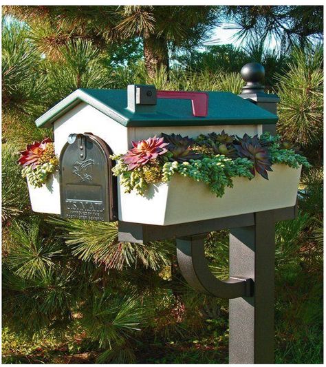 fine Adorable Mailbox Ideas That Will Give Your Guests a Fantastic First Impression https://matchness.com/2018/04/12/adorable-mailbox-ideas-that-will-give-your-guests-a-fantastic-first-impression/ Diy Mailbox Ideas, Diy Letter Boxes, Mailbox Planter, Cool Mailboxes, Mailbox Garden, Mailbox Makeover, Mailbox Landscaping, Painted Mailboxes, Diy Mailbox