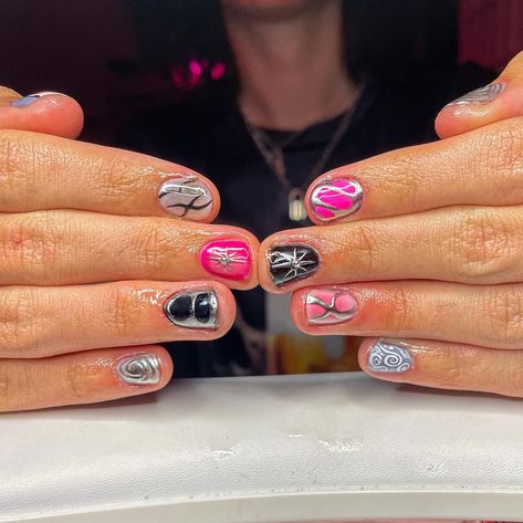 Henry let me fully freestyle this MAN-icure but he had 3 non-negotiables: 1) pink 2) black 3) low-effort cartoon of peter griffin on his right thumb (the shittier the better) We managed to deliver on all of the above 🫡🫡🫡 (service: gel manicure + level 4 art) Biab Nails, Mens Nails, Peter Griffin, Polish Nails, Hard Nails, Birthday Hair, Studded Nails, Level 4, Matching Couple