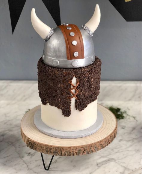 Viking Birthday Cake, Viking Birthday, Viking Party, Man Birthday, How To Train Your Dragon, Themed Cakes, 50th Birthday, Vikings, Birthday Parties