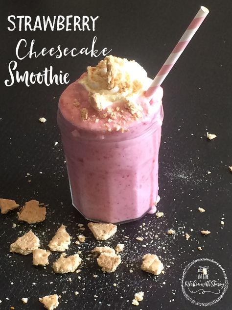 Strawberry Cheesecake Shake, Graham Cracker Smoothie, Strawberry Cream Cheese Smoothie, Frozen Strawberry Recipes Smoothie, Cream Cheese Smoothie, Strawberry Cheesecake Smoothie, Cheesecake Smoothie, Healthy Smoothie, Yummy Smoothies