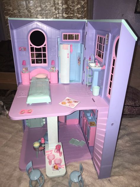 Barbie Townhouse, New Barbie, Barbie Sets, Porch Light, Kawaii Toys, Clear Tape, Barbie Doll House, Happy Party, Barbie Diy