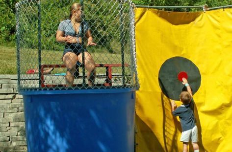 Considering a dunk tank for your next event? Here's how to raise the most money, who to dunk, rentals tips & more! #dunktank #fundraising Dunking Booth, Inflatable Rentals, Neighborhood Party, Dunk Tank, School Carnival, Company Party, Team Building Events, Student Body, Fundraising Ideas