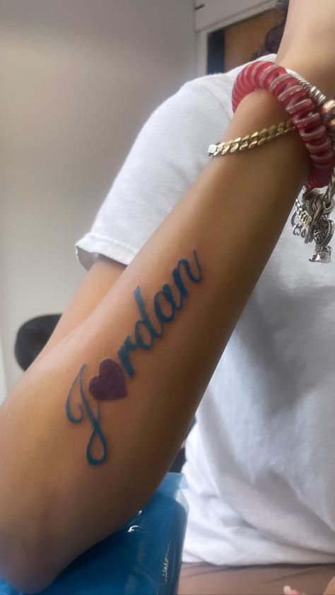 Good Places To Put Name Tattoos, Mya Tattoo Name, Boy Name Tattoos For Women, Bold Name Tattoos, Name Tattoos For Boyfriends, Name Tattoo For Boyfriend, Shoulder Name Tattoos For Women, Name Tattoos On Shoulder, Boyfriend Name Tattoo Ideas For Women