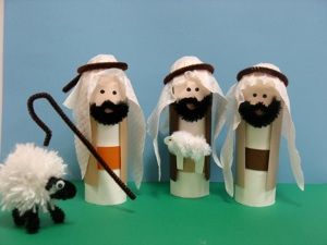 Toilet Paper Tube Nativity set Nativity Toilet Paper Rolls, Toilet Paper Roll Nativity Scene, Toilet Paper Nativity, English Toilet, Paper Nativity, Christmas Sunday School, Roll Craft, Toilet Paper Tube, Bible School Crafts