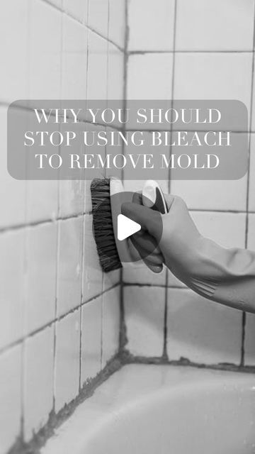 Mold Remover Bathroom, Cleaning Bathroom Mold, Remove Mold From Walls, Remove Mold, Mold In Bathroom, Cleaning Mold, Clean Bathtub, Clean Cleaning, Mold Remover