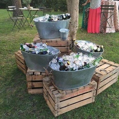 Bucket Wedding, Barbecue Wedding, Wedding Drink Bar, Wedding Drink Station, Diy Bucket, Diy Backyard Wedding, Backyard Weddings, Deco Champetre, I Do Bbq