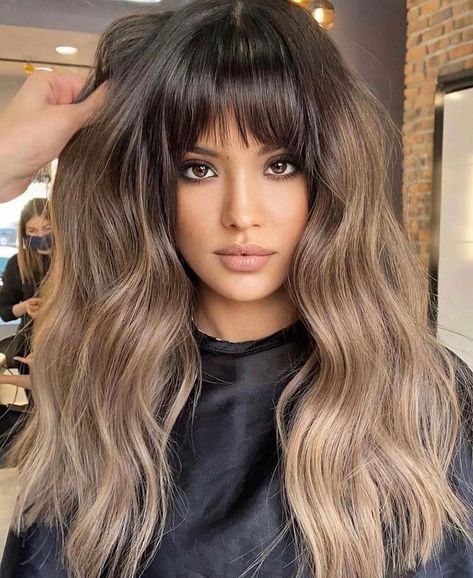 SAN COİFFURE NİŞANTAŞI on Instagram: “How do you think it looks 💐 . . . #yigiitkara #hairgoals #behindthechair #balayageeducation #balayagehighlights #hairpainting #balayagehair…” Long Hair With Bangs And Layers, Bangs And Balayage, Κούρεμα Bob, Choppy Bangs, Bold Hair Color, Brown Hair Balayage, Blonde Hair Inspiration, Long Hair With Bangs, Haircuts For Long Hair