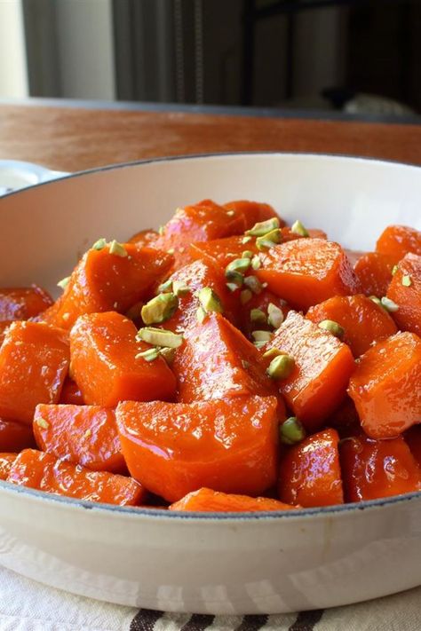 Chef John's Candied Yams | "I made it and my mom impressed and asked me if had found my grandma's recipe somewhere. This recipe went from unpeeled potatoes to the table was just under 30 minutes." #allrecipes #christmas #christmasrecipes #christmasmeal #holidays #holidayrecipes Best Christmas Dinner Recipes, Candied Yams Recipe, Sweet Potato Thanksgiving, Candied Yams, Ham Dinner, Yams Recipe, Perfect Mashed Potatoes, Candy Yams, Chef John