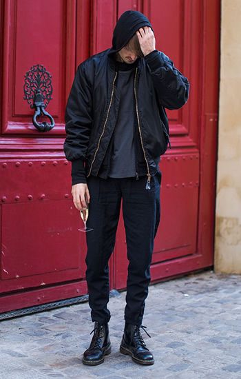 Boots Outfit Men Street Style, Men Style Black Outfit, Grunge Doc Martens Outfits Men, Dr Martens 101 Outfit Men, Men With Boots Outfits, Dc Martens Outfit Men, Dr Martin Outfit Men, Men’s Boot Outfit, Men’s Black Boots Outfit