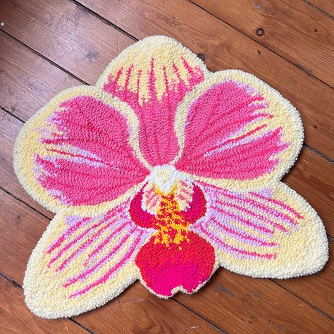 Orchids | mysite Tufting Ideas Flower, Flower Tufted Rug, Tufted Wall Art, Tufting Wall Art, Flower Rugs, Fun Rug, Trendy Rugs, Tufting Rugs, Diy Moss