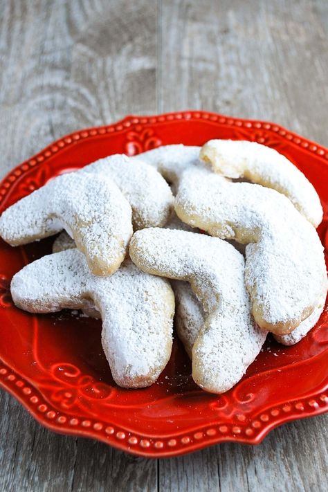 Walnut Crescent Cookies -buttery, delicate, and the perfect way to enhance any Christmas cookie tray! Made with just 5-ingredients and coated in powdered sugar, these quick and easy cookies are the perfect holiday treat! Cookie Recipes Christmas, Christmas Cookie Exchange Recipes, Crescent Cookies, Themed Recipes, Awesome Desserts, Christmas Eats, Cookie Exchange Recipes, Pantry Recipes, Italian Christmas Cookies