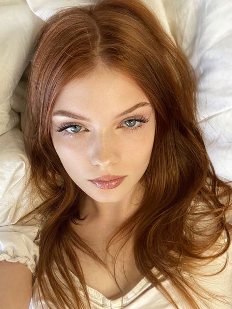 Ginger Hair Outfit Ideas, Orange Undertone Hair, Subtle Orange Hair, Hair Color Orange Red, Caramel Orange Hair, Pale Skin Ginger Hair, Orange Tinted Brown Hair, Makeup Looks For Gingers, Cool Tone Orange Hair