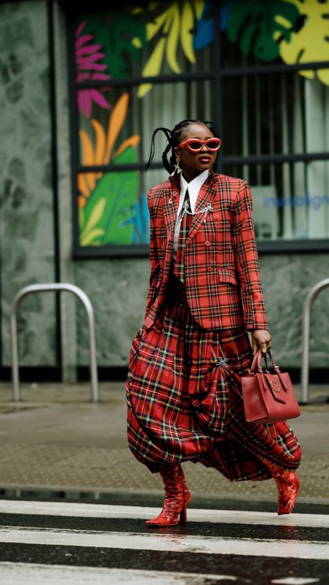 7 Fresh Street Style Trends I Saw Nonstop During London Fashion Week Mixed Patterns Outfit, Street Style Fall 2024, 2024 Autumn Outfits Trends, High Fashion Goth, London Wear, Jeans For Your Body Type, Tartan Outfit, 100 Affirmations, Affirmations For Confidence