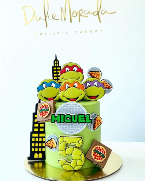 Ninja Turtles Cake Ideas, Ninja Turtles Birthday Cake, Skateboard Cake, Ninja Turtle Birthday Cake, Pretend City, Ninja Turtles Cake, Ninja Turtles Party, Ninja Cake, Ninja Turtles Birthday Party