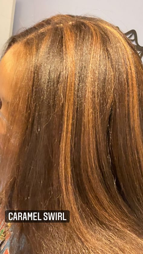 Copper Hair With Blonde Highlights On Black Women, Ginger And Light Brown Hair, Ginger Streaks In Black Hair, Ginger Highlights Black Women, Honey Brown Hair On Black Women, Brown Hair Chart, Black Women Hair Color, Brown Hair Inspiration, Cinnamon Hair