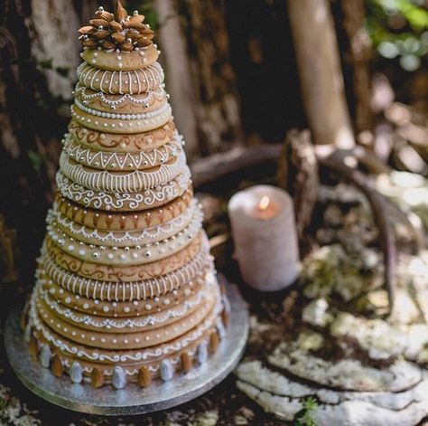 Doing things differently with a Danish Kransekake wedding cake 😍❤️✨ Beautiful detail by @gingerbreadmaid for @theweddingspark 👰🏻🐝💕 Gingerbread Wedding, Danish Wedding, Norwegian Recipes, Wedding Cake Trends, Vegan Wedding Cake, Wedding Cake Cookies, Wedding Cake Alternatives, Norwegian Food, The Wedding Cake