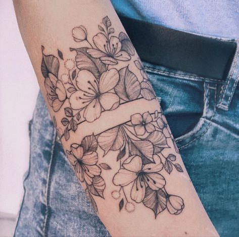 Thick Line Tattoos Flower, Floral Armband Tattoo, Quad Tattoo Women, Floral Wrap Around Tattoo Forearm, Anna Tattoo, Tattoo Arm Band, Tattoo Armband, Germany Cologne, Virgo Tattoo Designs