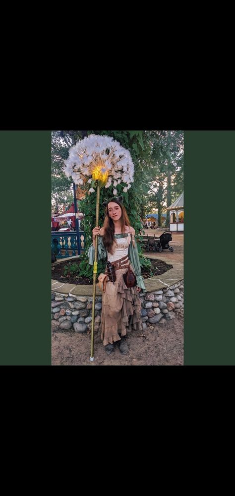 Dandelion Staff, Dandelion Costume, Fairy Staff, Fairy Outfit Ideas, Dandelion Fairy, Fair Outfit, Diy Woodland, Fairy Outfit, Fair Outfits