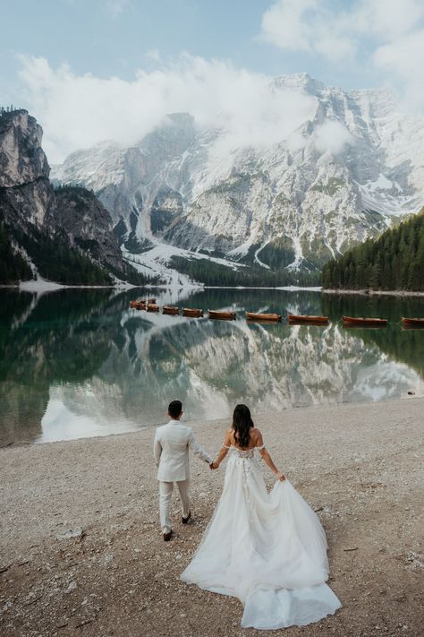 Dolomites Wedding Photography, Destination Wedding Mountains, Elopement In Italy, Elopement Abroad, Calgary Photoshoot, Azores Wedding, Wedding Dolomites, Dolomites Wedding, Dolomites Elopement