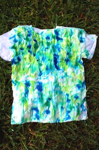 Shaving Cream Tie Dye Shirt, Shaving Cream Art, Shaving Cream Painting, Stem Camp, Ty Dye, Tie Dye Patterns Diy, Art Mom, Shaving Foam, Marbling Fabric