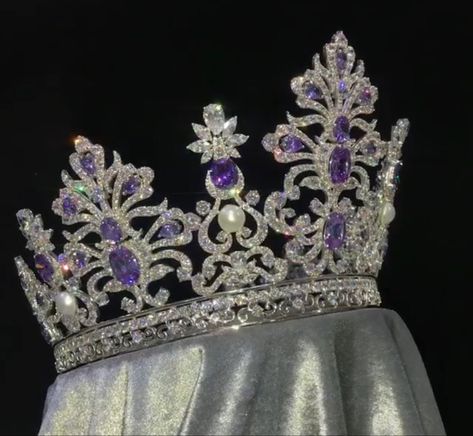 Crown Pageant, Purple Quince, Purple Queen, Crystal Crown Tiaras, Tiara Accessories, Tiara Headpieces, Crystal Bridal Tiaras, Gold Hair Pin, Beautiful Tiaras