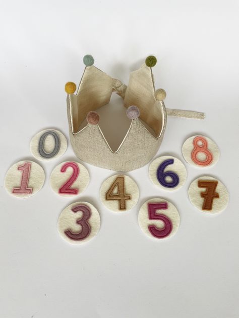 1st Birthday Sewing Gift, Felt Birthday Hat Diy, Sew Birthday Crown, Birthday Sewing Projects, Heirloom Birthday Decor, Diy Felt Birthday Crown, Homemade Birthday Crown, Diy Baby Birthday Crown, Number 1 For Birthday