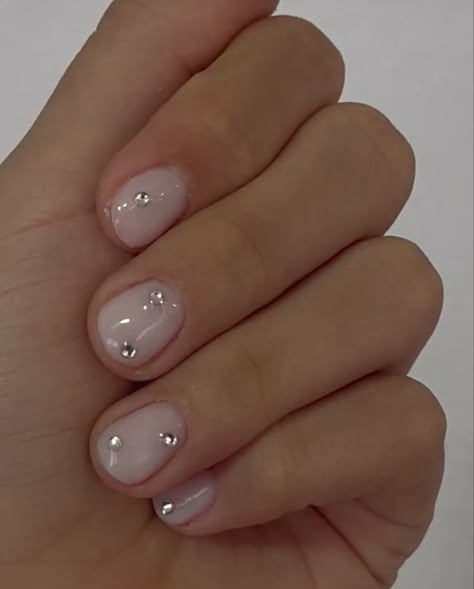 Bedazzled Short Nails, French With Dots Nails, Rinestine Nails Short, Star Nail Stickers, Disco Party Nails, Nails With Gems Short, Rhinestone Nails Short, Nail Gem Designs Simple Rhinestones, Gel Nails With Gems