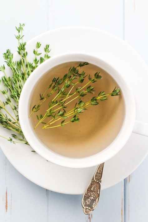 Thyme Tea Recipe, Nose Ideas, Thyme Tea, Best Cough Remedy, Tea For Colds, Dry Cough Remedies, Healing Tea, Feuille Eucalyptus, Fall Recipes Healthy