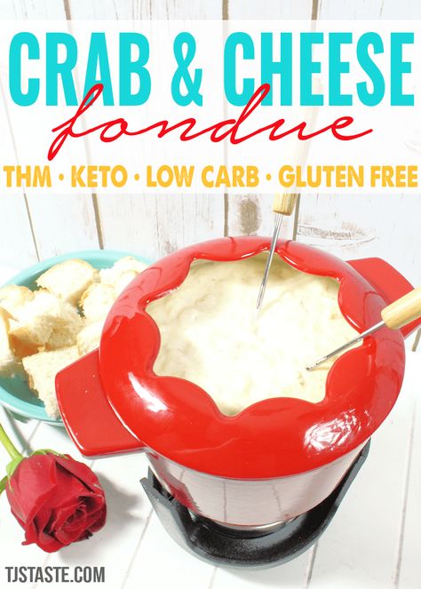 Cheese Fondue Dippers, Easy Fondue Recipes, Fondue Recipes Meat, Best Cheese Fondue, Easy Cheese Fondue, Melting Pot Recipes, Cheese Fondue Recipe, Fondue Dippers, Easy Fondue