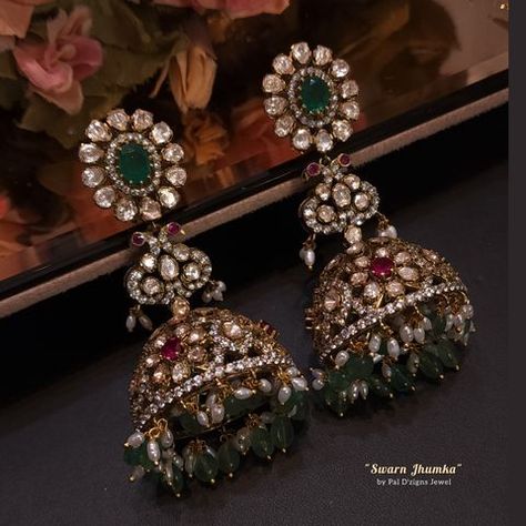 Uncut Jewellery, Jewellery For Wedding, Jhumka Designs, Bridal Jewellery Earrings, Wedding Jewelery, Pretty Jewelry Necklaces, Colour Stone, Antique Bridal Jewelry, Fancy Blouse