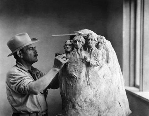 original design for mount Rushmore was to sculpt from the waist up.  Lack of funds lead to the head and neck design that was used. Mont Rushmore, Famous Structures, Theodore Roosevelt, Rapid City, World Images, Thomas Jefferson, Interesting History, Us History, Historical Events