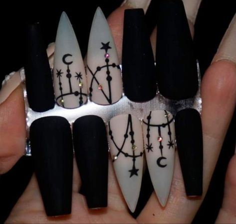 Fall Goth Nails, Black Witch Nails, Viking Nails, Witch Nails Acrylic, Fall Nail Ideas Acrylic, Occult Nails, Black Witchy Nails, Nails Acrylic Neon, Acrylic Nail Pink