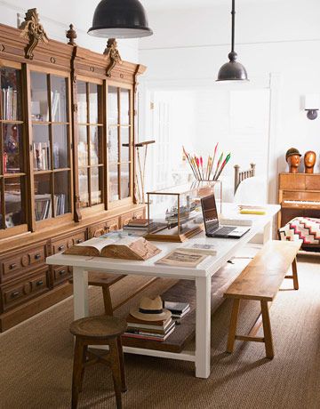 A Dining Table: In the library of a California home, a large table serves as both a desk and formal eating area. Home Library Design Ideas, Home Library Decor, Office Organization Tips, Cool Home Office, Home Library Design, Craft Room Office, Decoration Inspiration, Home Office Organization, A Desk