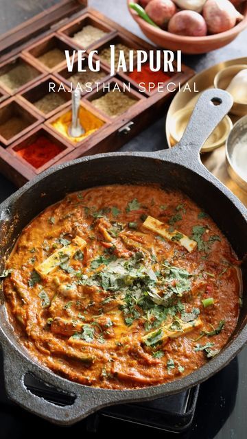 Paneer Sabji, Bhurji Recipe, Kasuri Methi, Rajasthani Food, Garam Masala Powder, Recipe Developer, Restaurant Style Recipes, Veg Curry, Mixer Grinder